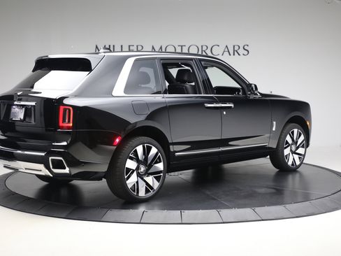New 2026 Rolls-Royce Cullinan image 11