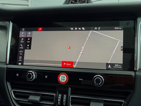 New 2026 Porsche Macan image 17