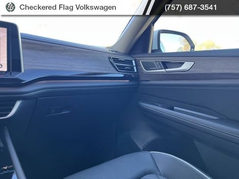 New 2026 Volkswagen Atlas SEL Premium R-Line image 32