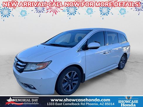 Used 2016 Honda Odyssey Touring image 1