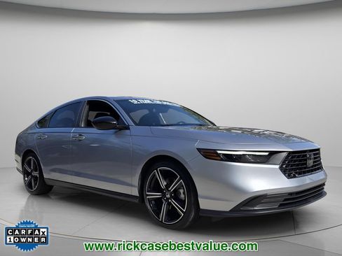 Used 2023 Honda Accord Sport image 9