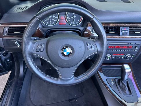 Used 2011 BMW 328i Convertible image 14