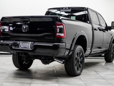 Used 2024 RAM 2500 Limited image 12