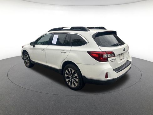 Used 2017 Subaru Outback 3.6R Limited AWD/4WD image 5