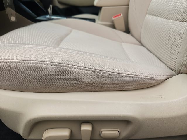 Used 2019 Subaru Outback 2.5i Premium AWD/4WD image 23
