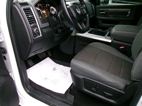 Used 2018 RAM 1500 Big Horn image 18