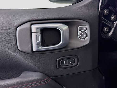 Used 2022 Jeep Wrangler Unlimited Rubicon w/ Cold Weather Group image 16