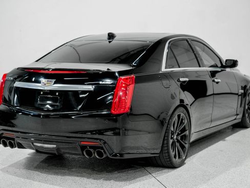 Used 2018 Cadillac CTS V w/ Luxury Package image 6