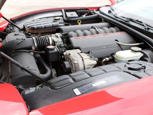 Used 2000 Chevrolet Corvette w/ Memory Pkg image 31