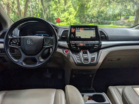 Used 2018 Honda Odyssey EX-L image 9