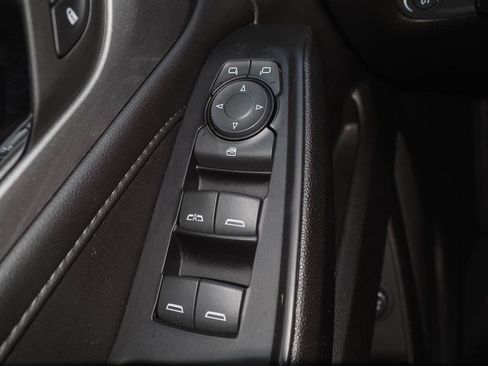 Certified 2023 Chevrolet Traverse LT FWD image 26