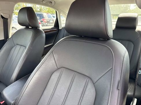 Used 2020 Volkswagen Passat 2.0T SEL image 25