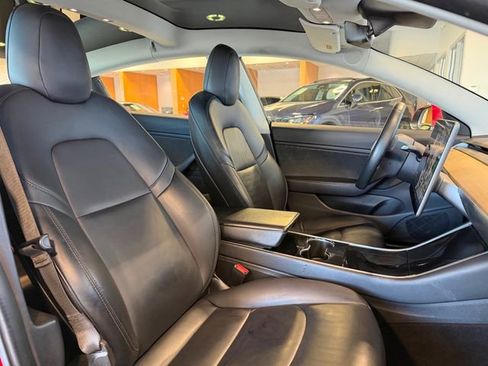 Used 2018 Tesla Model 3 Long Range image 23
