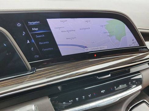 Certified 2023 Cadillac Escalade Premium Luxury w/ LPO, Radiant Package AWD/4WD image 16