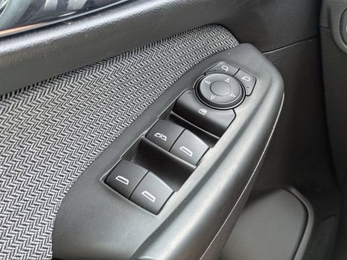 Used 2025 Chevrolet TrailBlazer LT FWD image 23