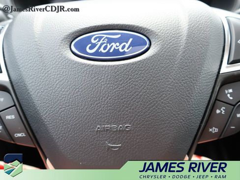 Used 2024 Ford Edge SEL w/ Convenience Package AWD/4WD image 27