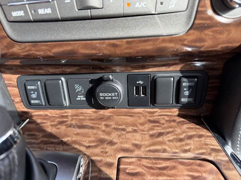 Used 2020 Nissan Armada SL RWD image 24