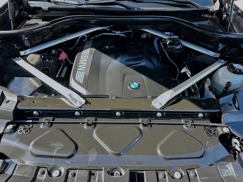 Certified 2024 BMW X7 xDrive40i image 34