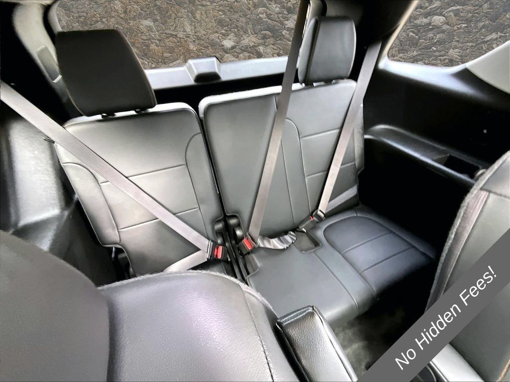 Used 2019 Chevrolet Traverse LT w/ LT Premium Package AWD/4WD image 25