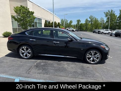 Used 2018 INFINITI Q70 L 3.7 AWD/4WD image 4