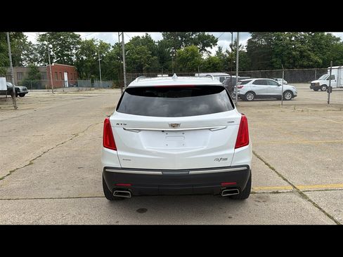 Used 2019 Cadillac XT5 Premium Luxury AWD/4WD image 29