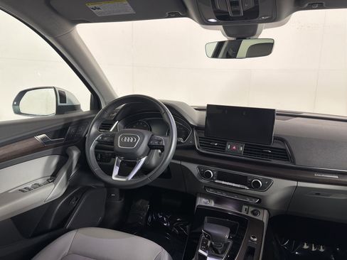 Used 2023 Audi Q5 2.0T Premium w/ Convenience Package AWD/4WD image 13