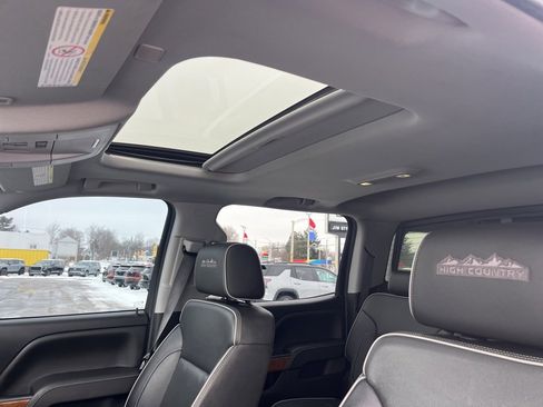 Used 2018 Chevrolet Silverado 2500 High Country w/ Duramax Plus Package image 17