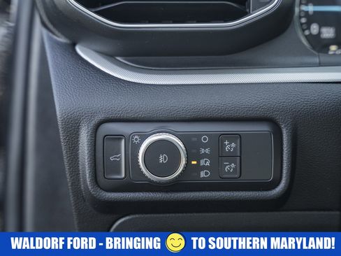 Used 2022 Ford Explorer XLT w/ Equipment Group 202A image 88