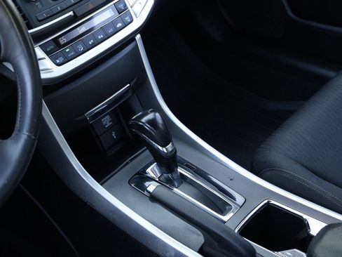 Used 2015 Honda Accord Sport image 9