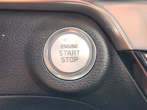 Used 2025 Kia Telluride SX image 22