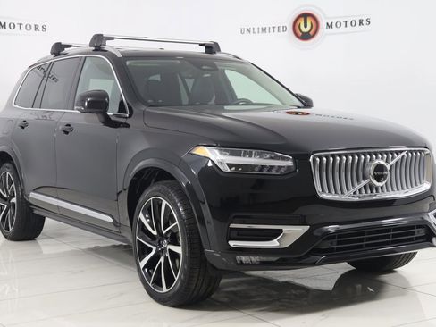 Used 2025 Volvo XC90 B5 Plus w/ Protection Package Premier image 24