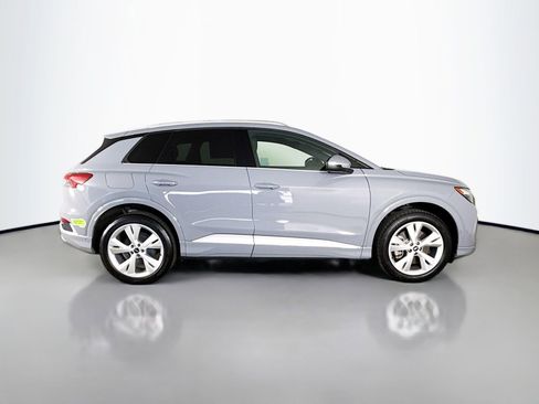 Used 2023 Audi Q4 e-tron Premium Plus w/ Premium Plus image 8