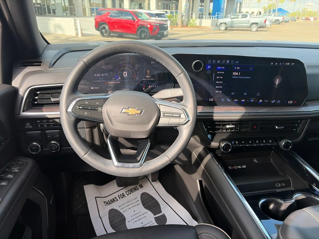Used 2025 Chevrolet Tahoe Premier RWD image 8