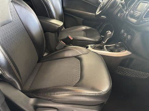 Used 2018 Jeep Compass Latitude w/ Cold Weather Group image 35