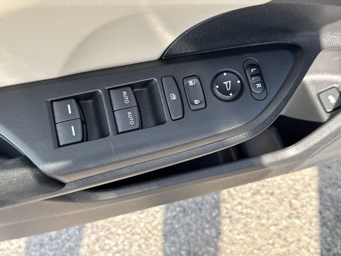 Used 2019 Honda Civic LX image 13