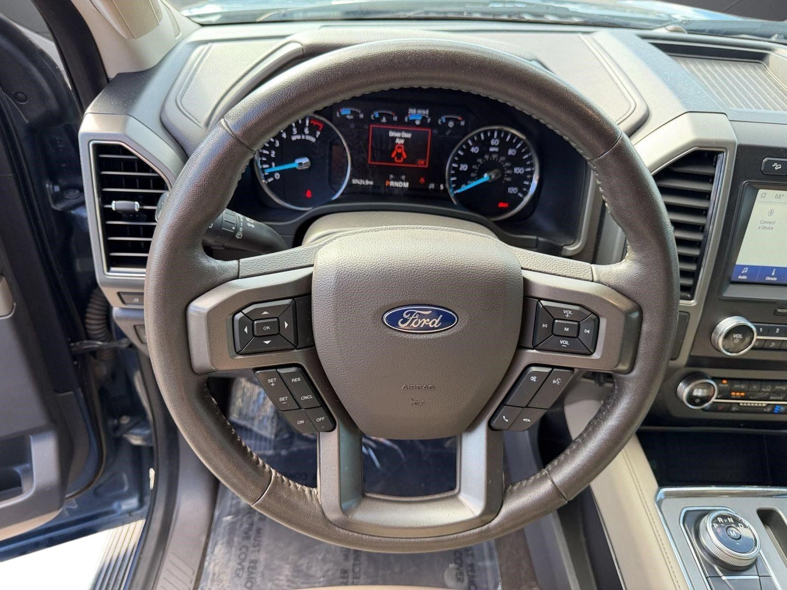 Used 2020 Ford Expedition XLT w/ Equipment Group 202A AWD/4WD image 11
