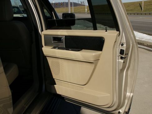 Used 2017 Ford Expedition EL XLT w/ Equipment Group 202A image 34