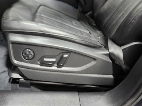 Used 2020 Audi Q5 2.0T Premium w/ Convenience Package image 26