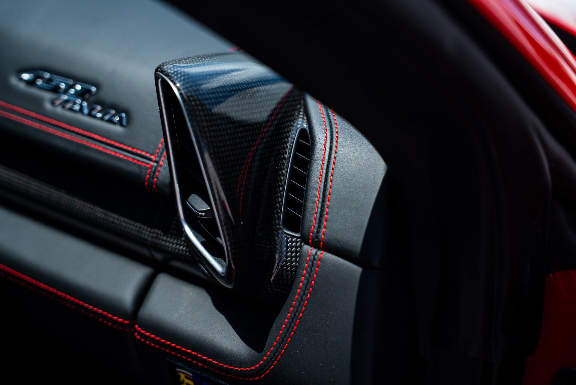 Used 2014 Ferrari 458 Italia Coupe RWD image 33