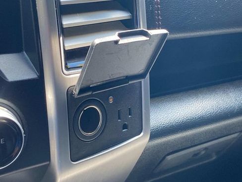 Used 2020 Ford F150 Platinum w/ Equipment Group 701A Luxury AWD/4WD image 28
