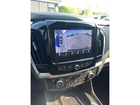Used 2023 Chevrolet Traverse Premier w/ Redline Edition FWD image 4