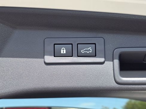 Used 2026 Subaru Outback Limited XT image 10