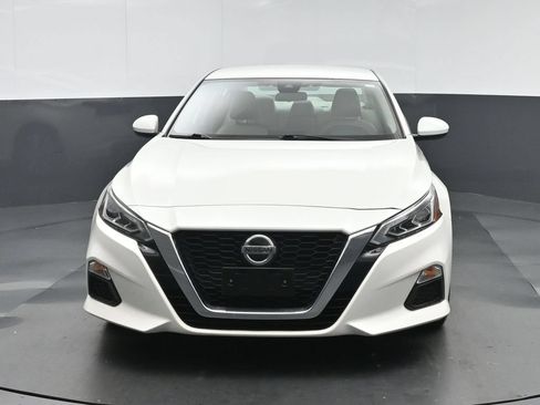 Used 2021 Nissan Altima 2.5 SV FWD image 2