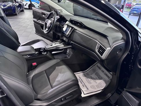 Used 2018 Honda Clarity Touring image 12