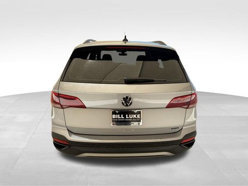 Used 2024 Volkswagen Taos S AWD/4WD image 8