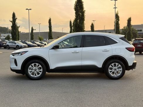 Used 2024 Ford Escape Active AWD/4WD image 6