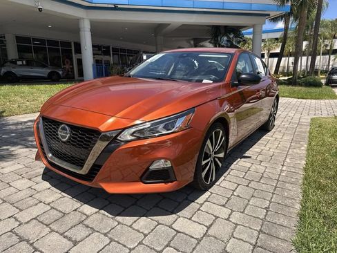 Used 2022 Nissan Altima 2.5 SR FWD image 21