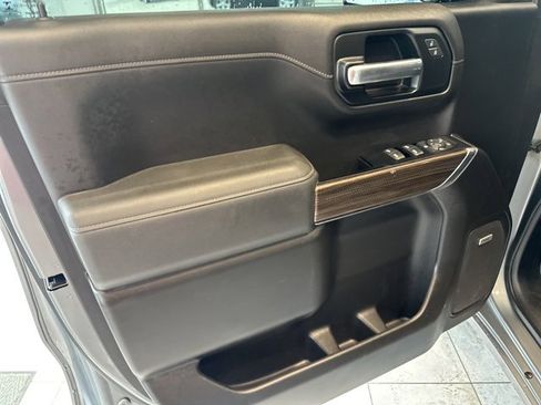 Used 2019 Chevrolet Silverado 1500 RST image 9