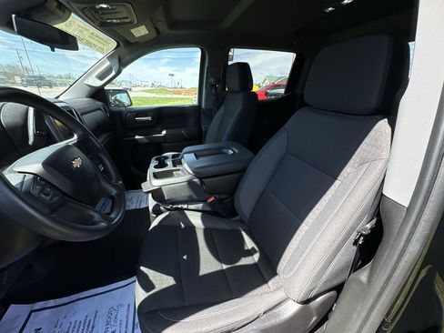 Used 2024 Chevrolet Silverado 1500 Custom w/ Turbomax Blackout Package image 11