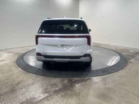 New 2026 Kia Carnival EX image 6